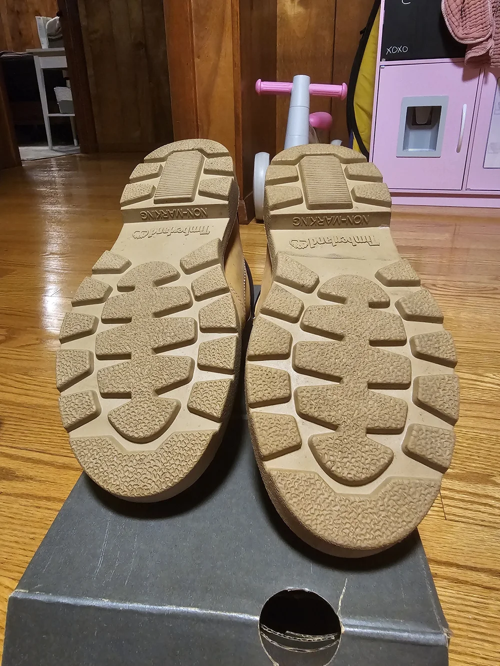 Wheat Chukka Timberlands- JUNIOR'S Size 4
